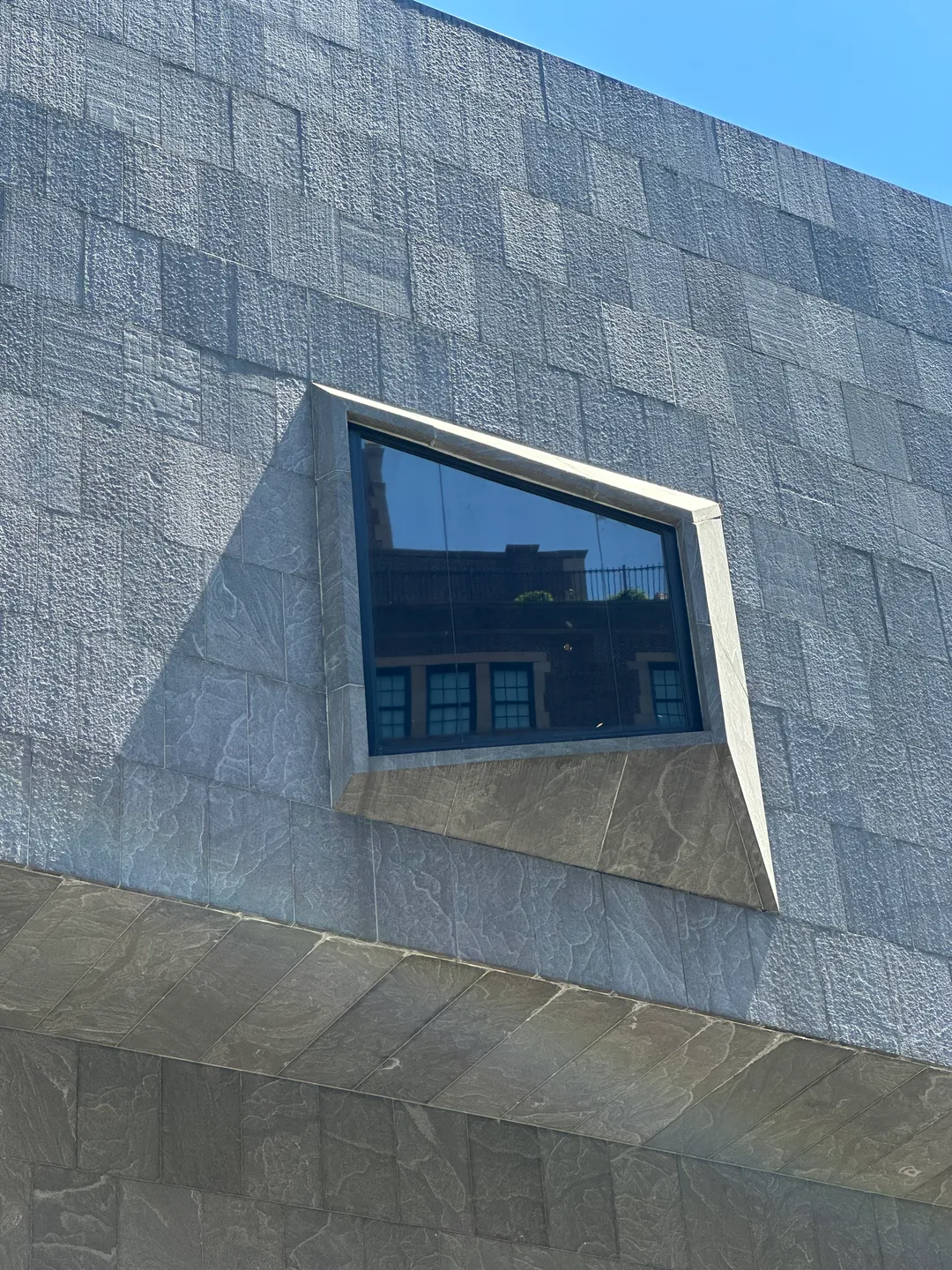 Upper East Side Brutalist Architecture Tour, photograph 36