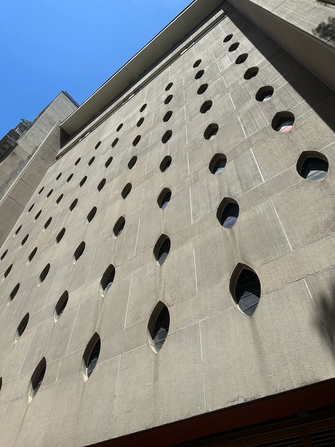 Upper East Side Brutalist Architecture Tour, photograph 26